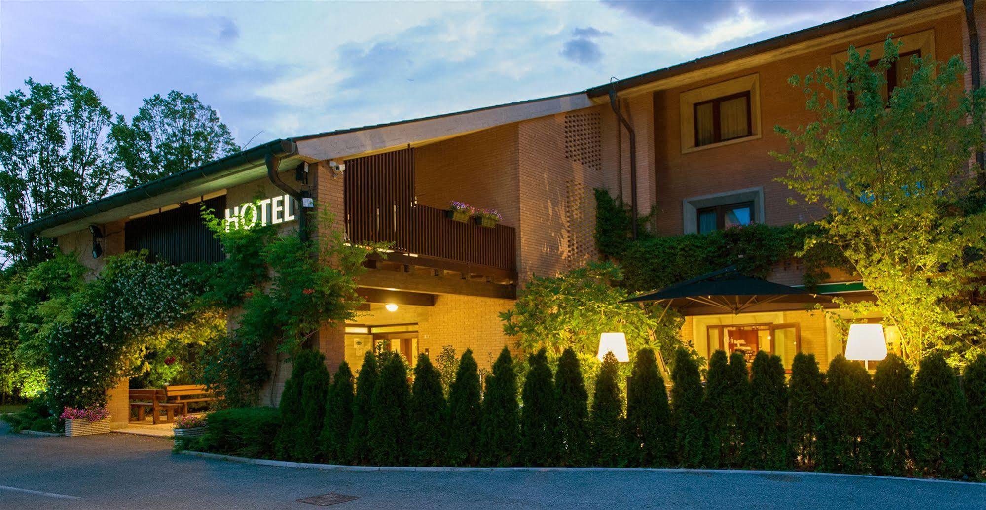 Hotel Ai Gelsi Codroipo Exterior photo
